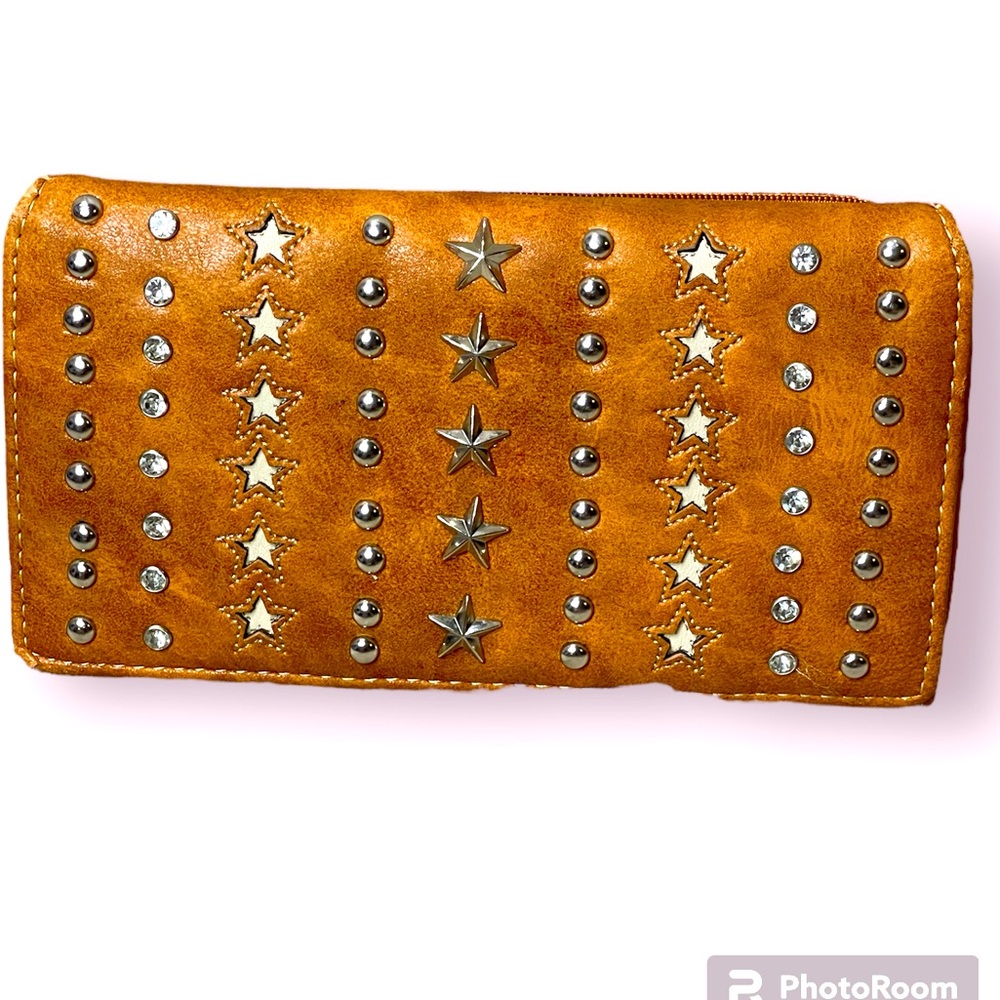 EUC Montana West Leather Long Zippy Wallet